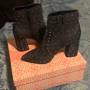 Gianni Bini boot heels Size 9.5